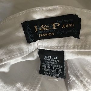 White capris I &P brand size 13